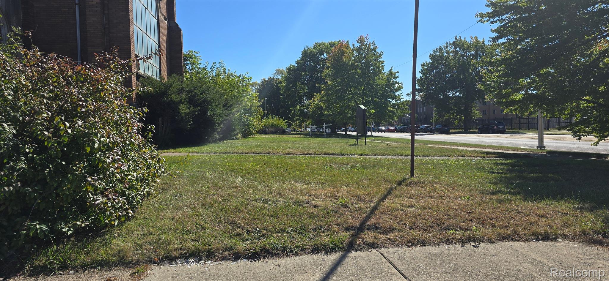 740 E Grand Boulevard Detroit City MI 48207