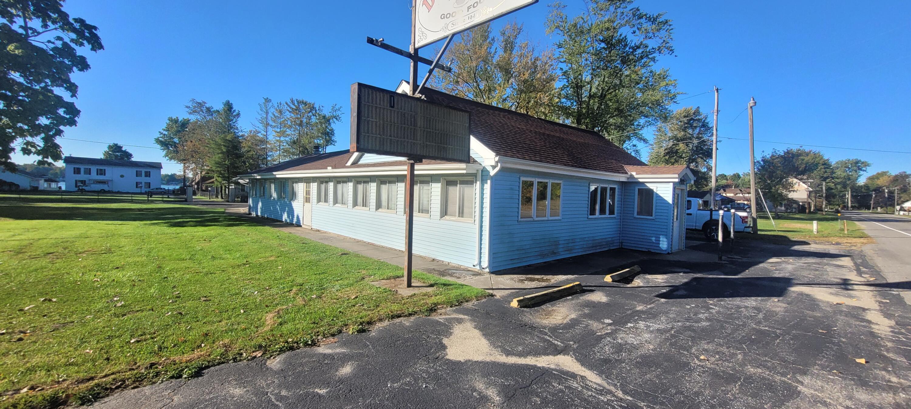 5575 Paw Paw Lake Road Coloma Charter Township MI 49038