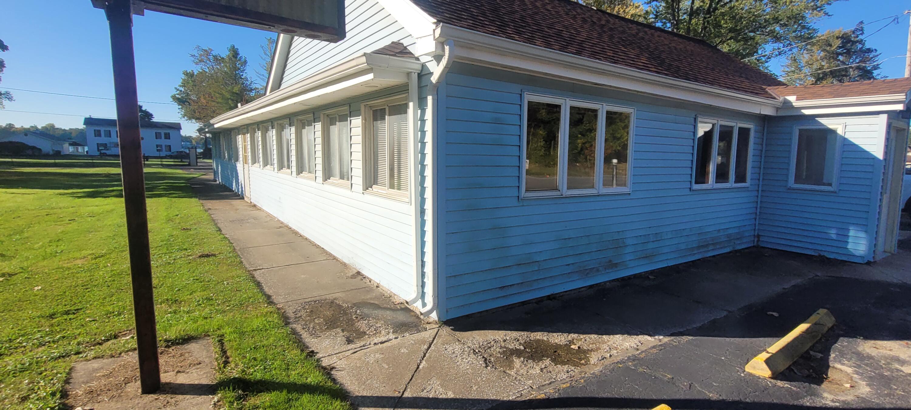 5575 Paw Paw Lake Road Coloma Charter Township MI 49038