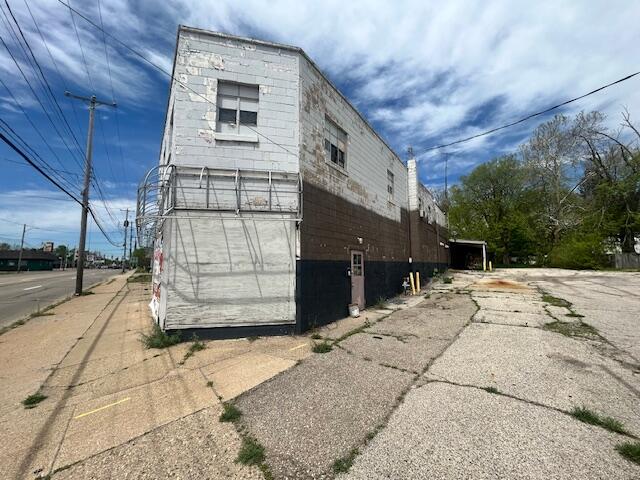 1396 W Michigan Avenue Battle Creek City MI 49037
