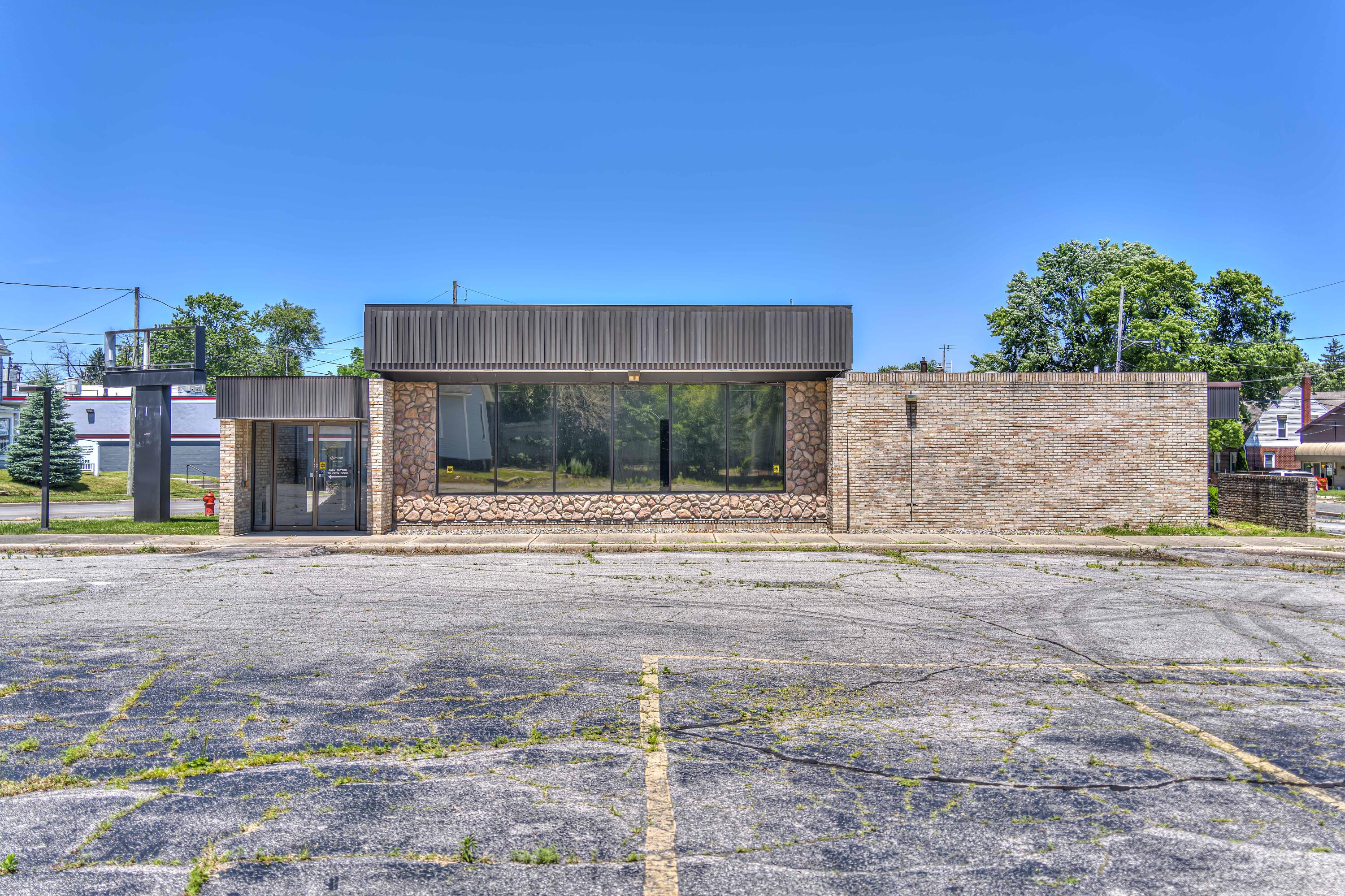 1217 Greenwood Avenue Jackson City MI 49203