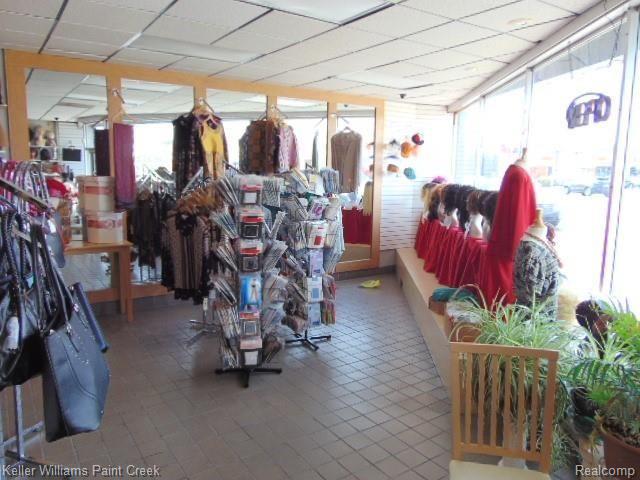 15390 Gratiot Avenue Detroit City MI 48205