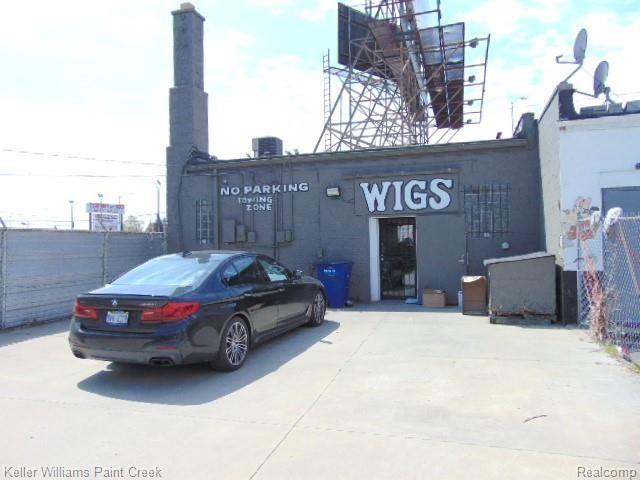 15390 Gratiot Avenue Detroit City MI 48205