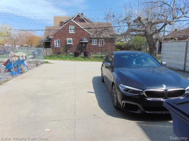 15390 Gratiot Avenue Detroit City MI 48205