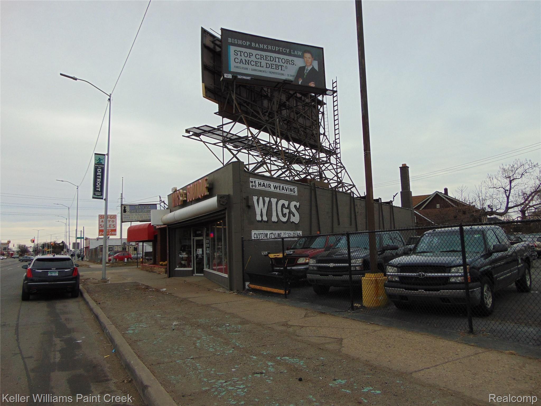 15390 Gratiot Avenue Detroit City MI 48205