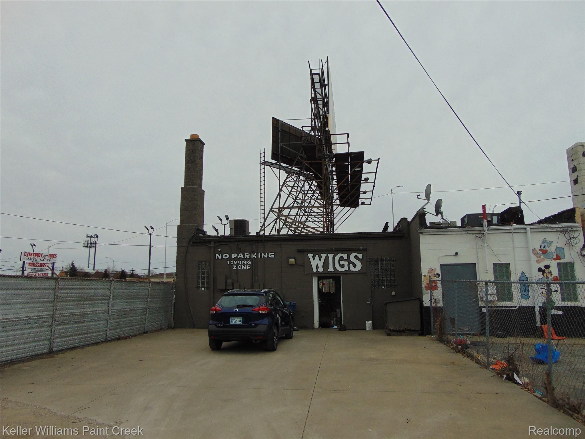 15390 Gratiot Avenue Detroit City MI 48205