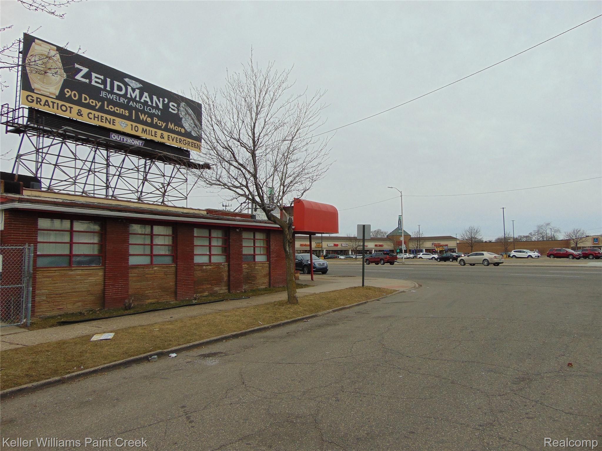 15390 Gratiot Avenue Detroit City MI 48205