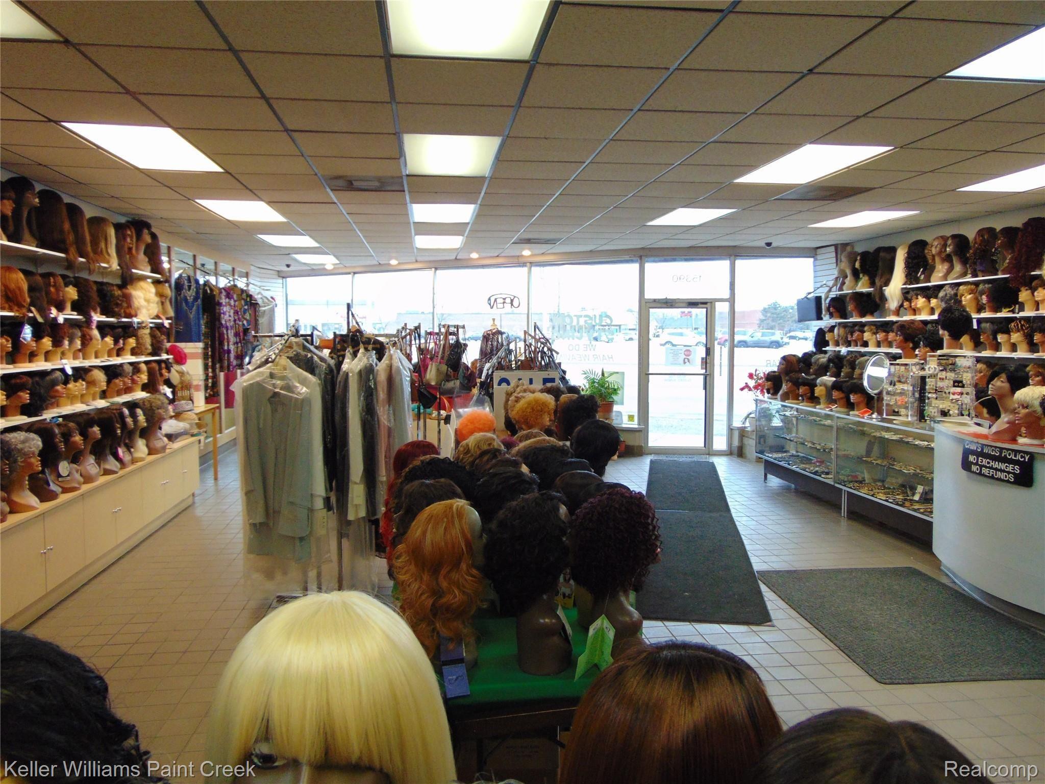 15390 Gratiot Avenue Detroit City MI 48205
