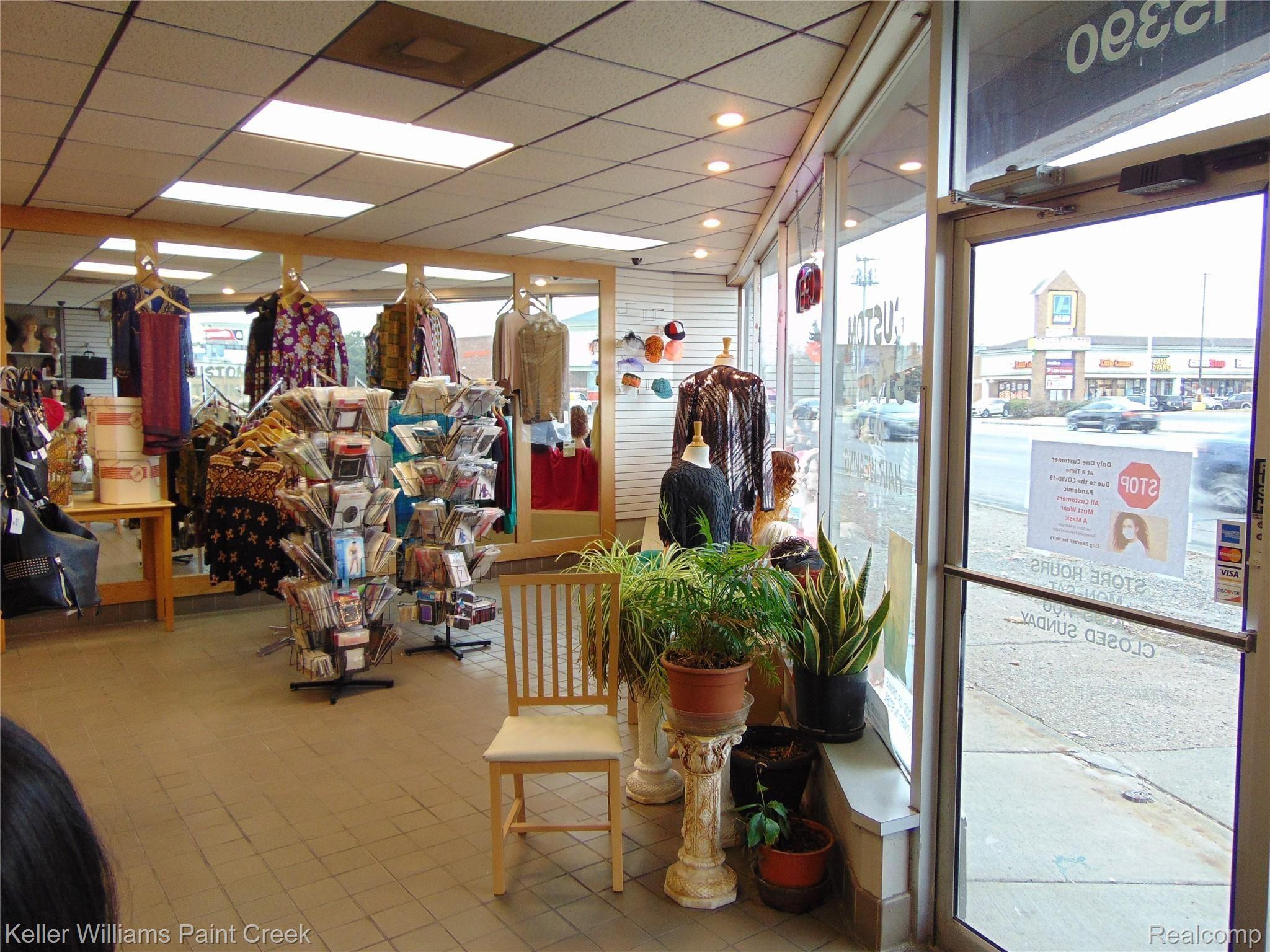 15390 Gratiot Avenue Detroit City MI 48205