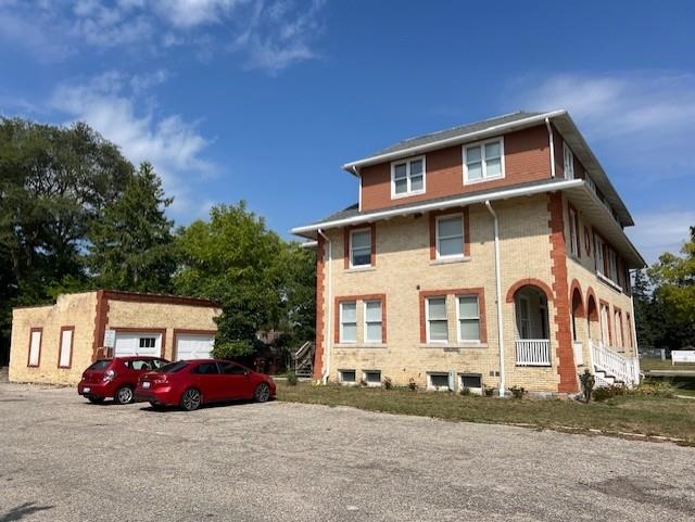 421 N State Street Alma City MI 48801