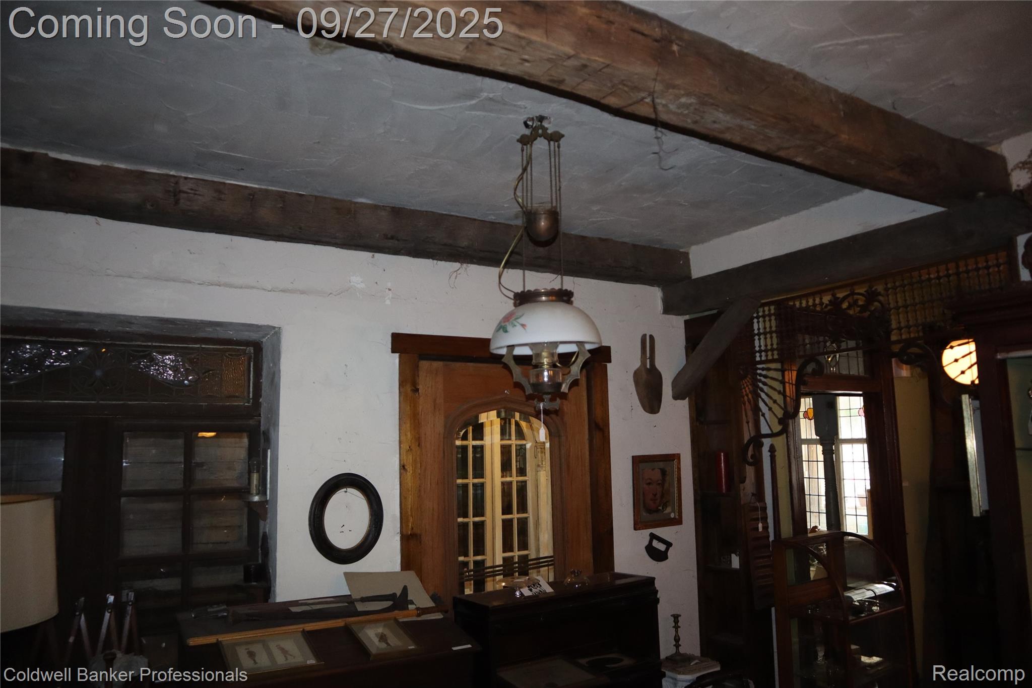 216 S Broad Street Holly Village MI 48442