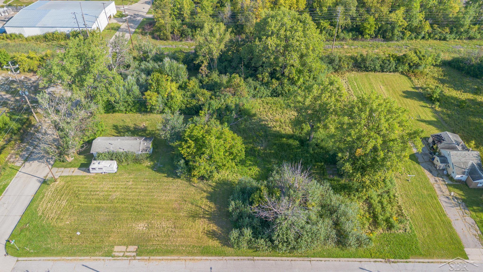 2704 Ruckle Street Saginaw City MI 48601