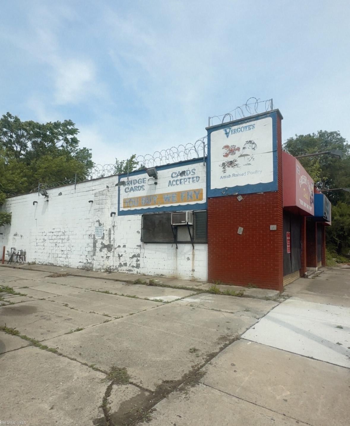 19719 Schoenherr Road Detroit City MI 48205