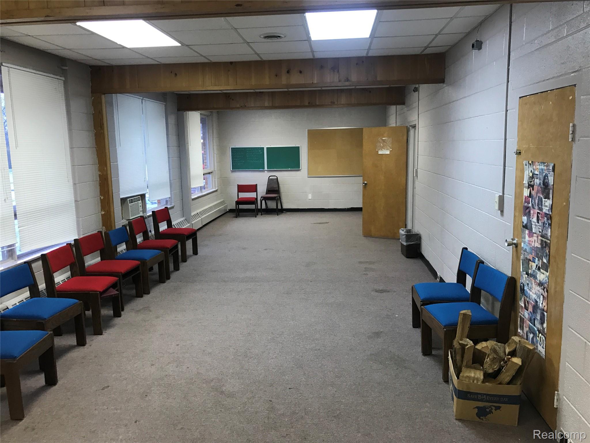 4075 E Atherton Road Burton City MI 48519