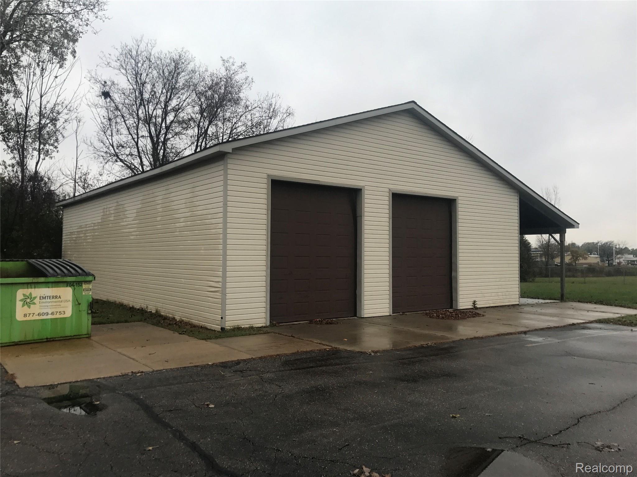 4075 E Atherton Road Burton City MI 48519