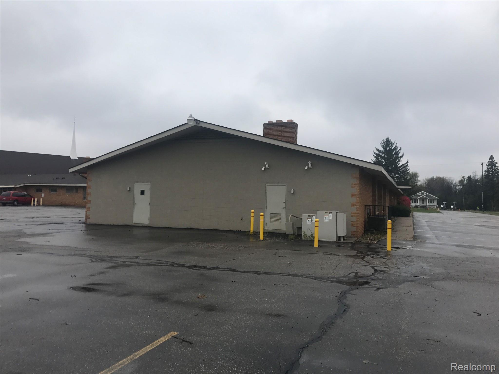 4075 E Atherton Road Burton City MI 48519