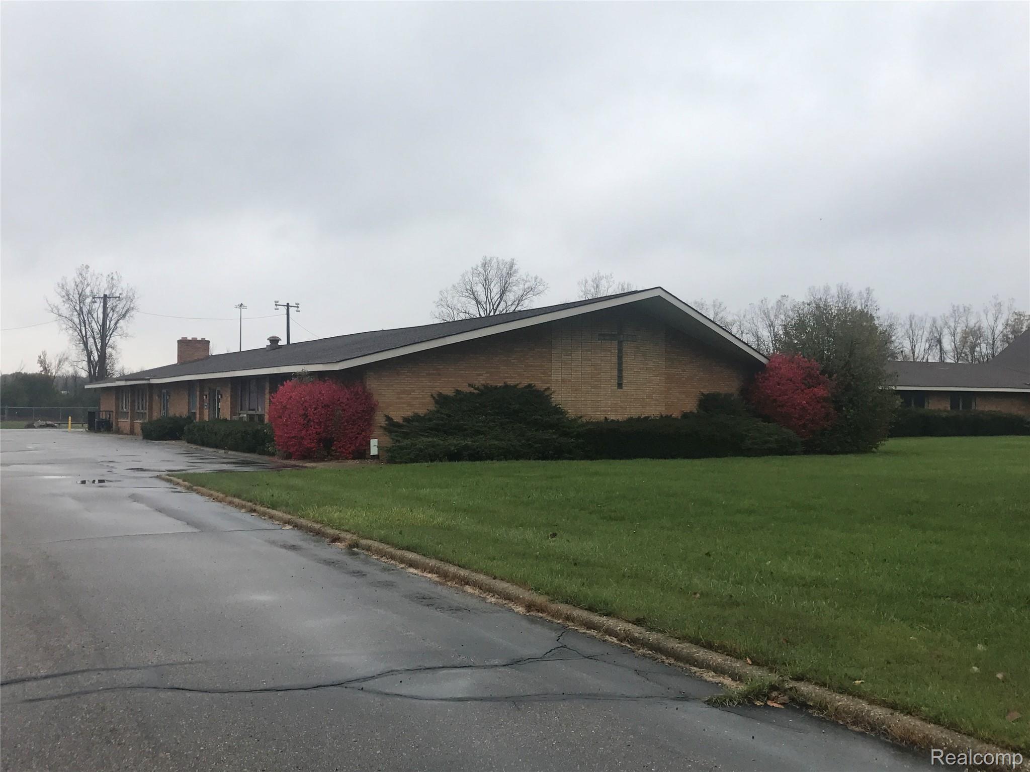 4075 E Atherton Road Burton City MI 48519