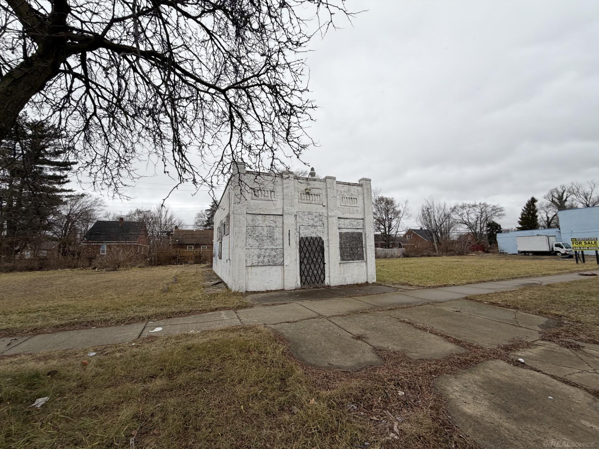 19371 Van Dyke Street Detroit City MI 48234