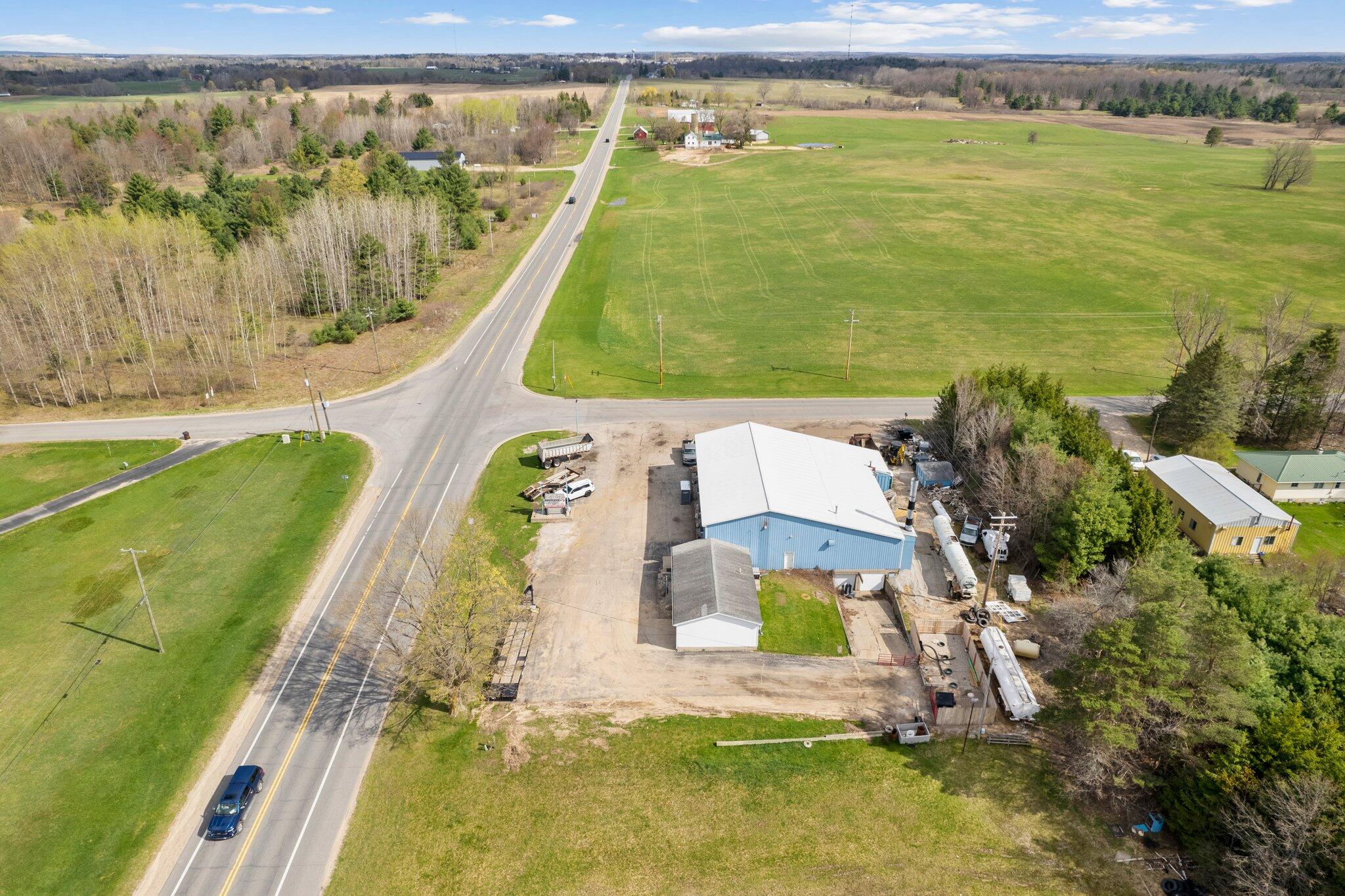 19925 12 Mile Road Mecosta Township MI 49307
