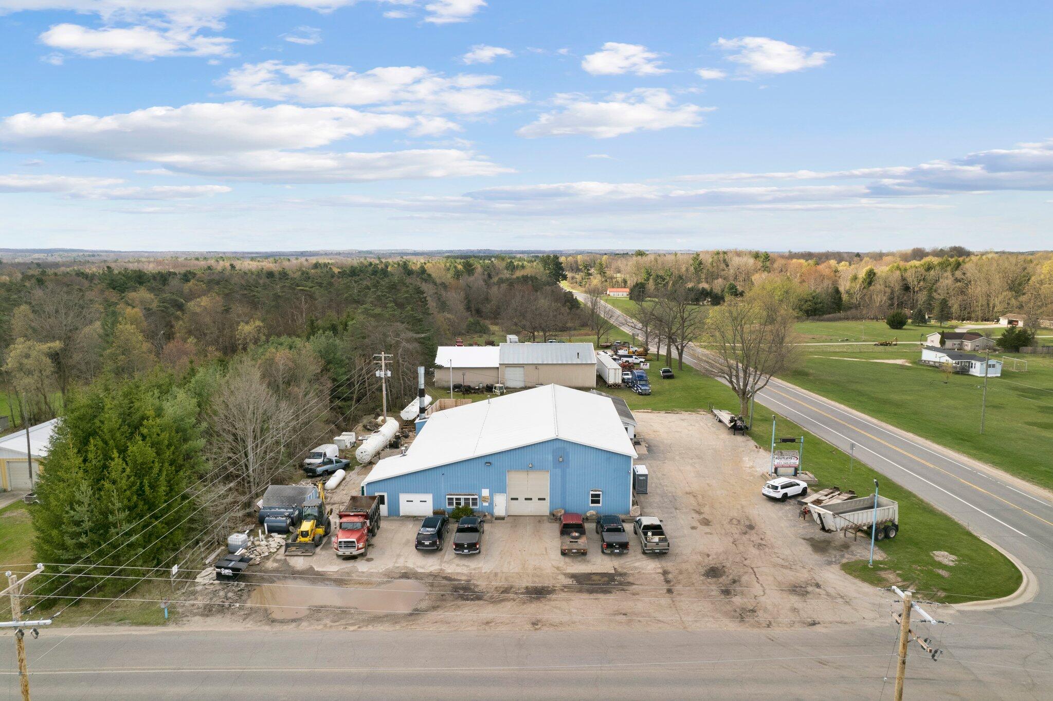 19925 12 Mile Road Mecosta Township MI 49307