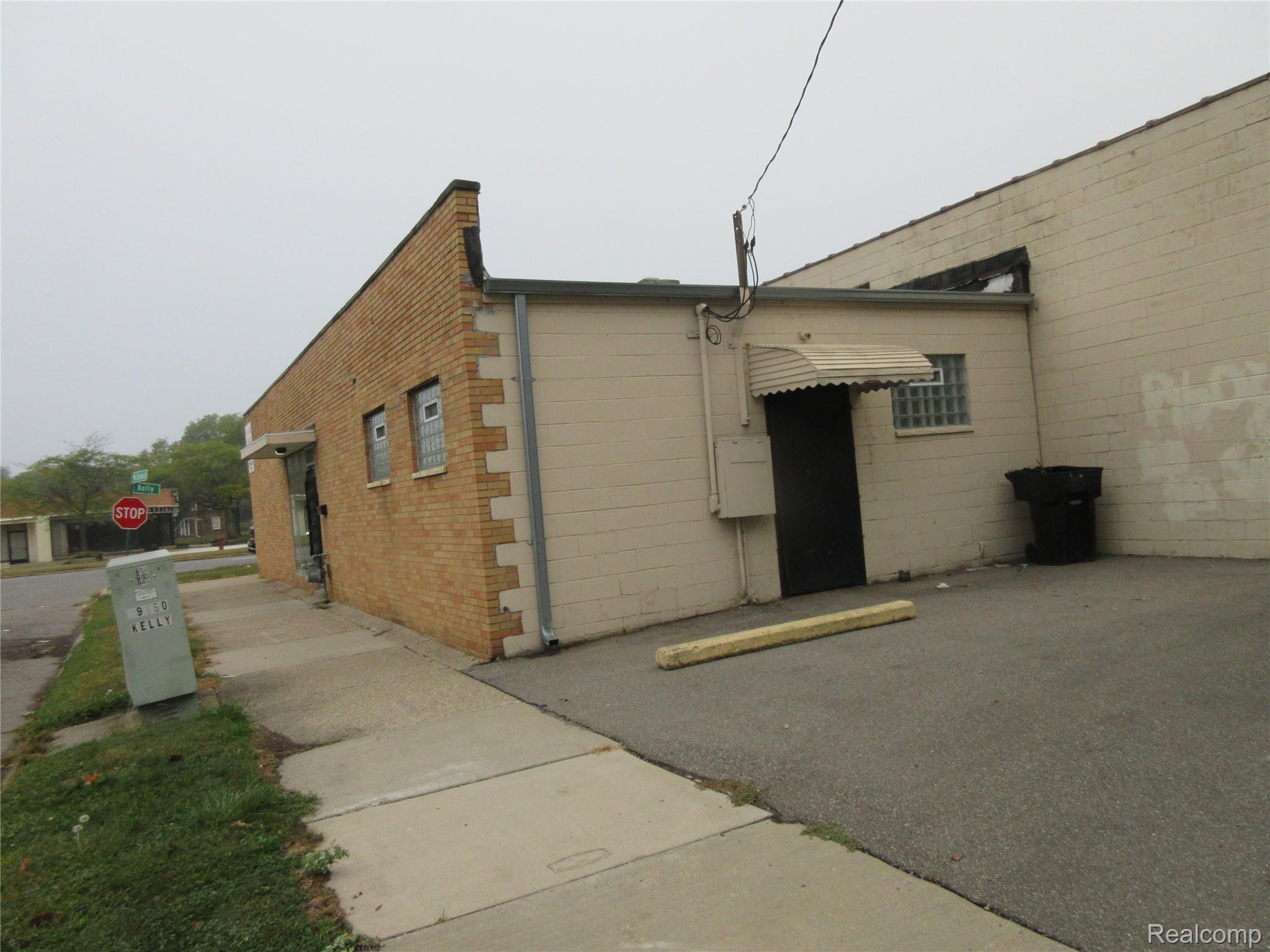 19156 Kelly Road Detroit City MI 48224