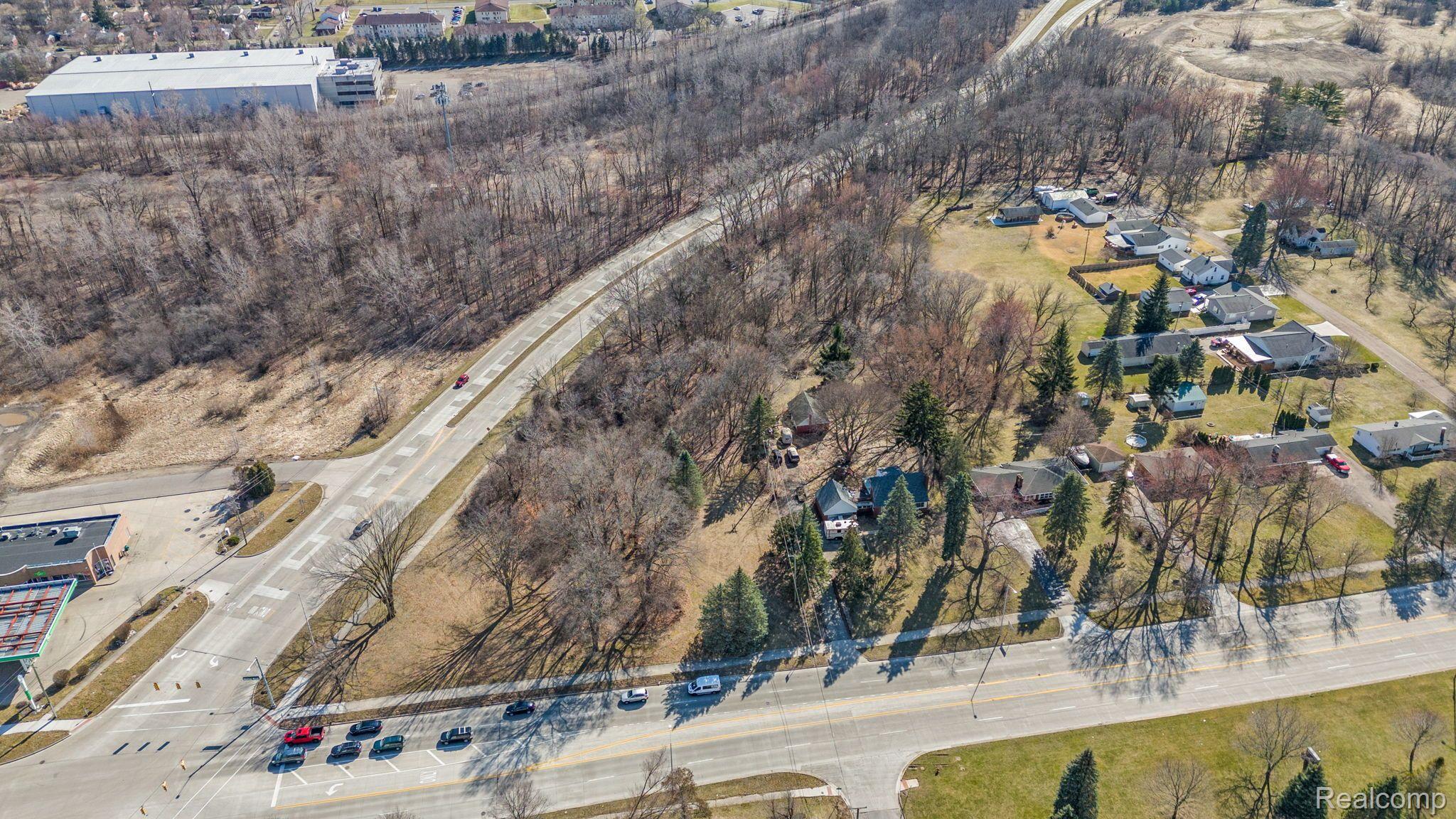 405 W Walton Boulevard Pontiac City MI 48340