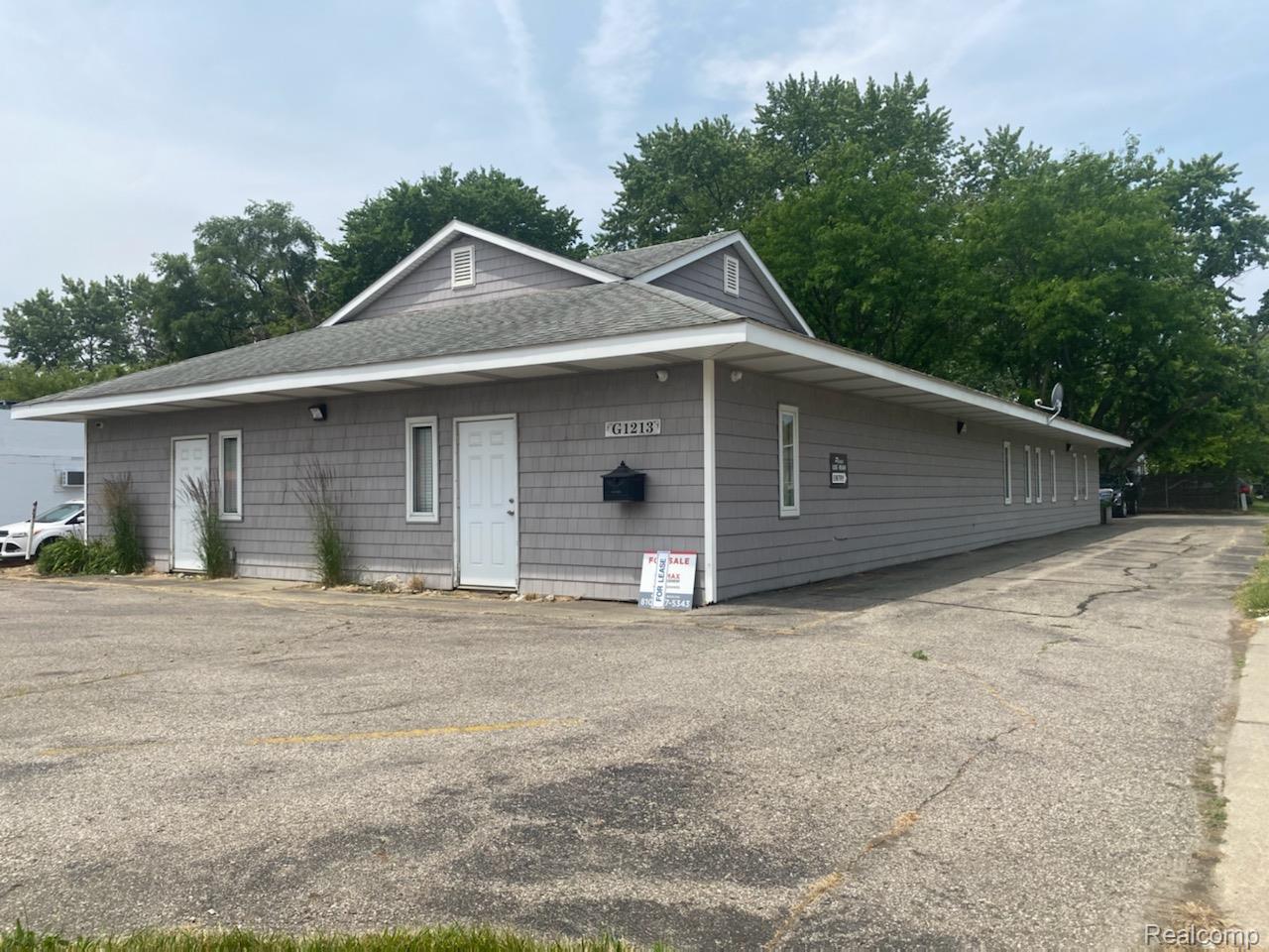 1213 N Ballenger Highway Flint Charter Township MI 48504