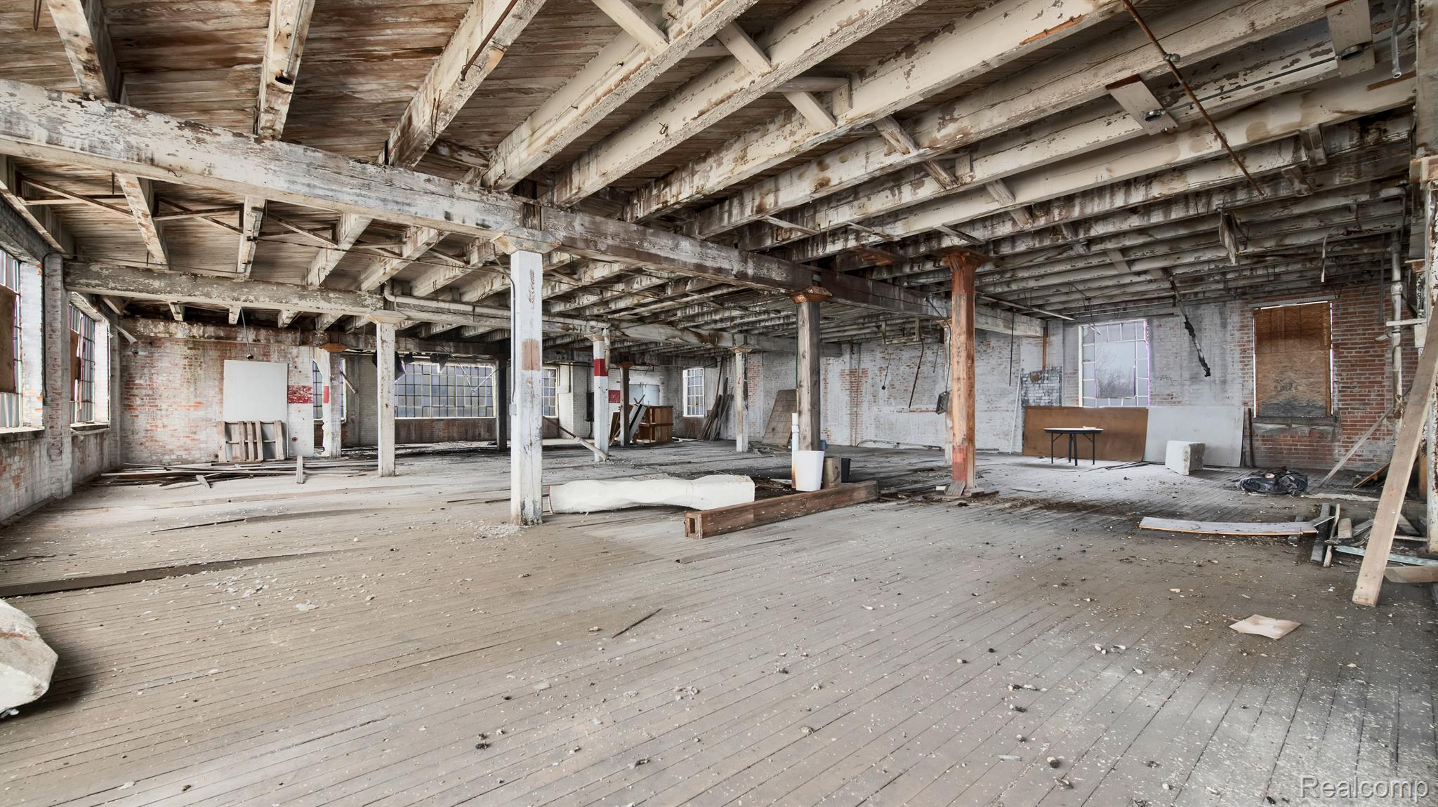 2941 E Warren Avenue Detroit City MI 48207