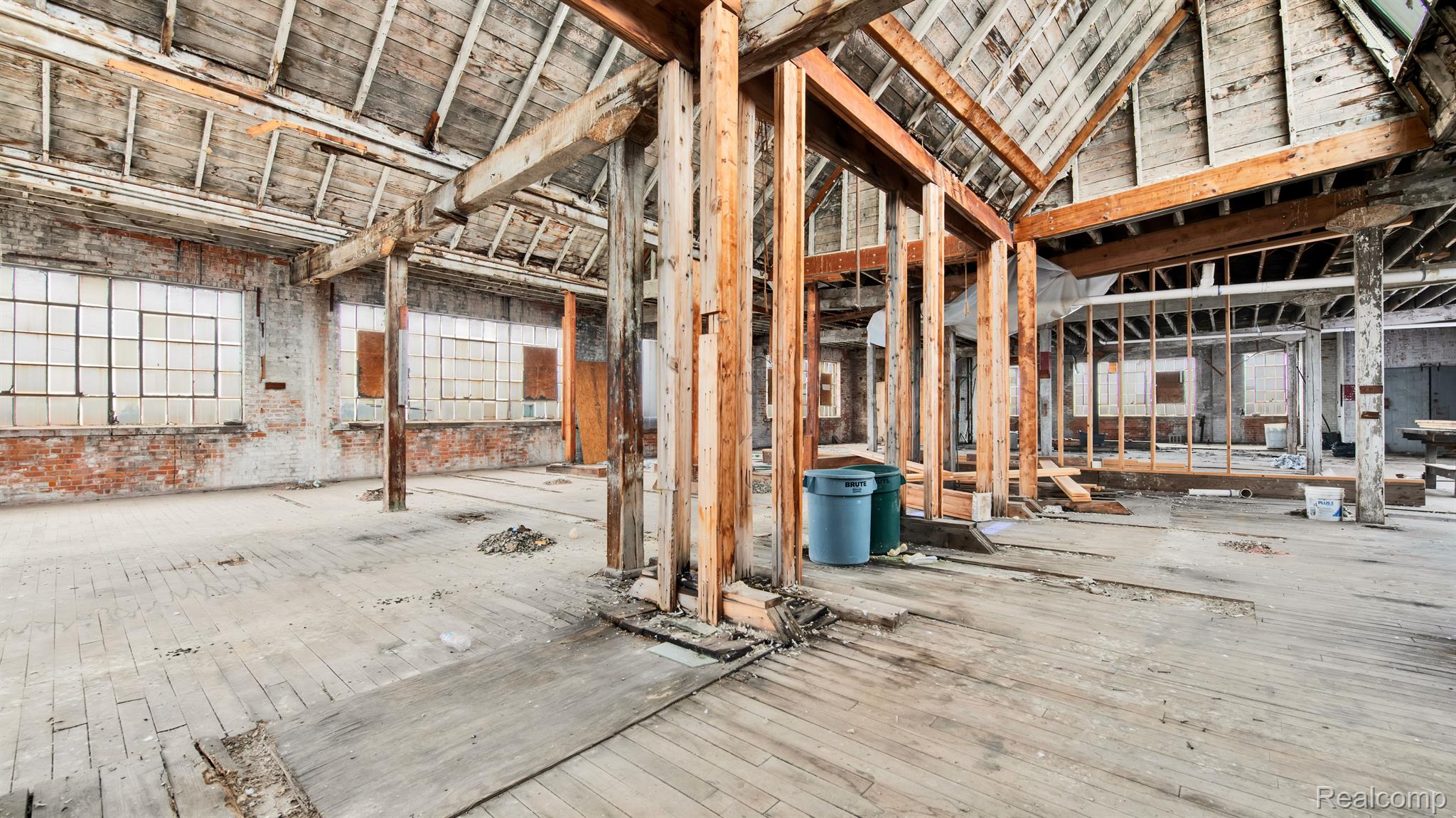 2941 E Warren Avenue Detroit City MI 48207