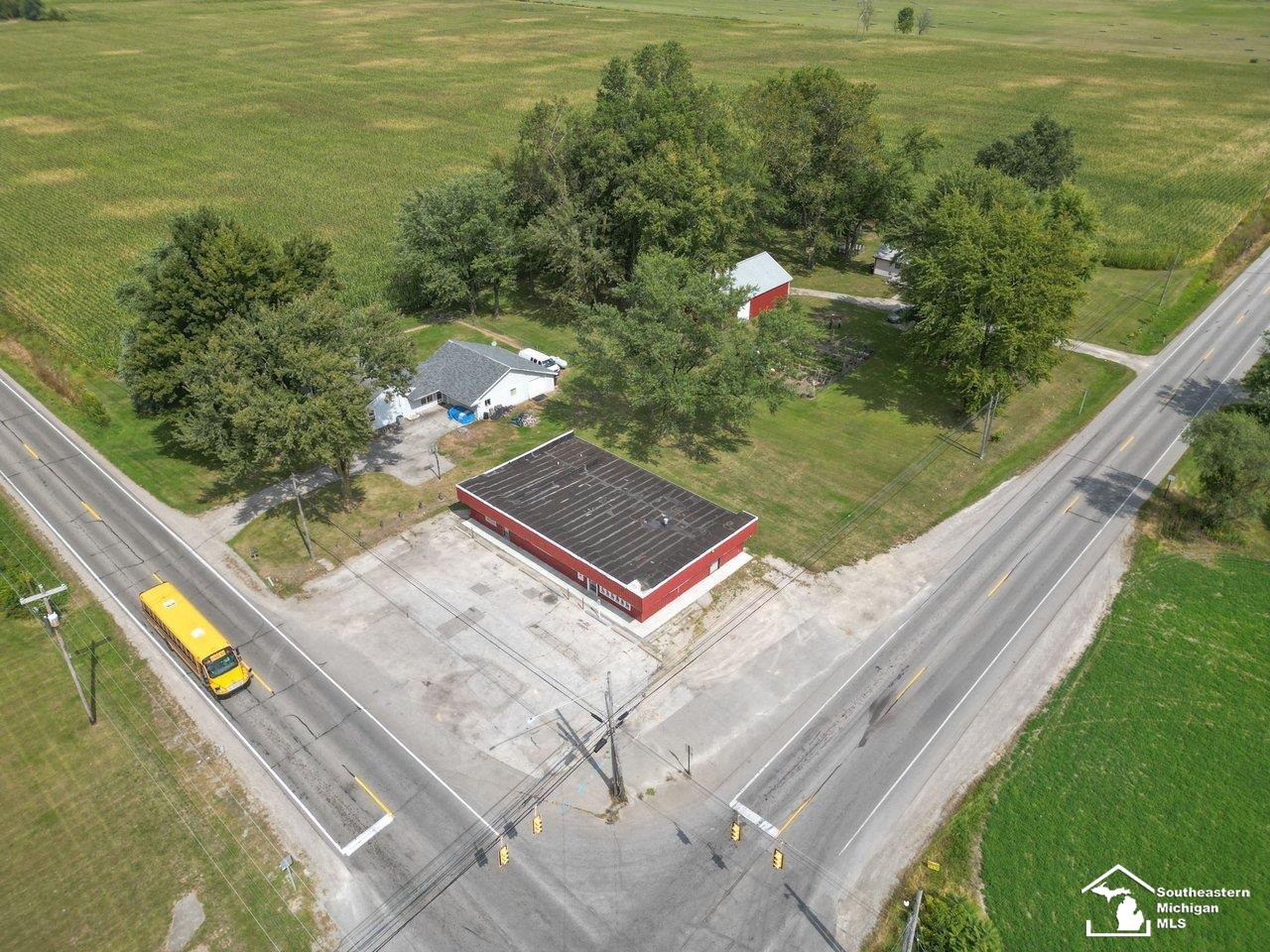 10606 Lewis Avenue Bedford Township MI 48182