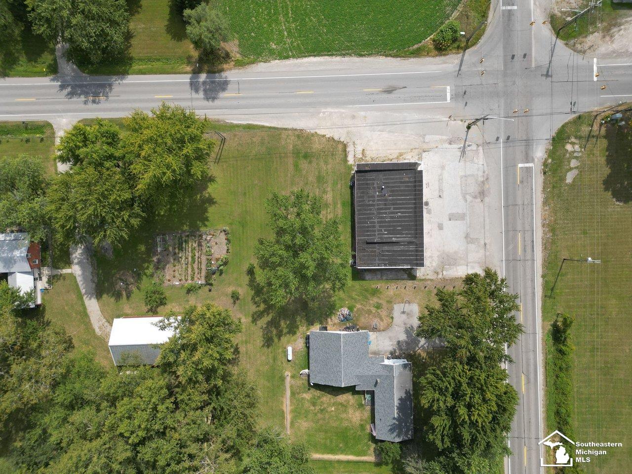 10606 Lewis Avenue Bedford Township MI 48182