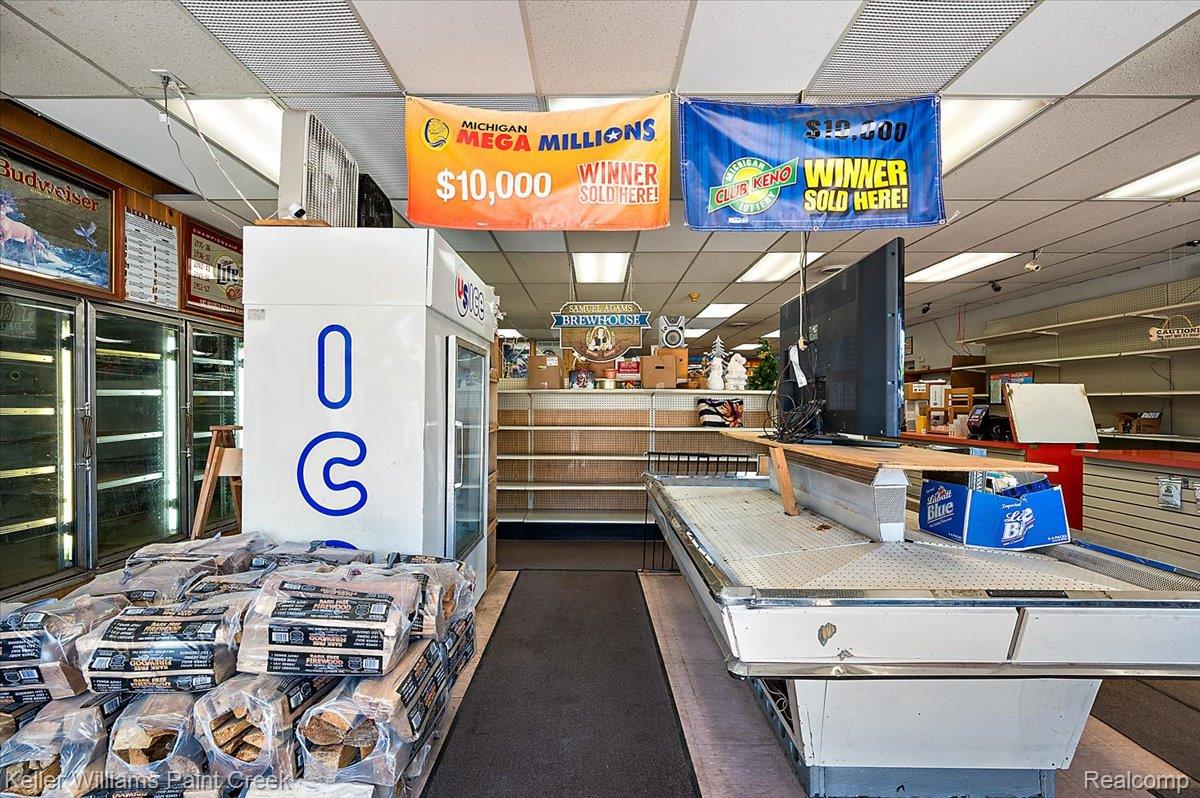 2515 Union Lake Road Commerce Charter Township MI 48382