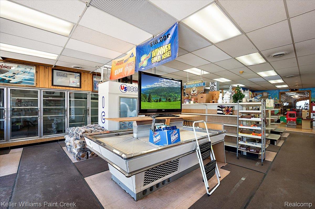 2515 Union Lake Road Commerce Charter Township MI 48382