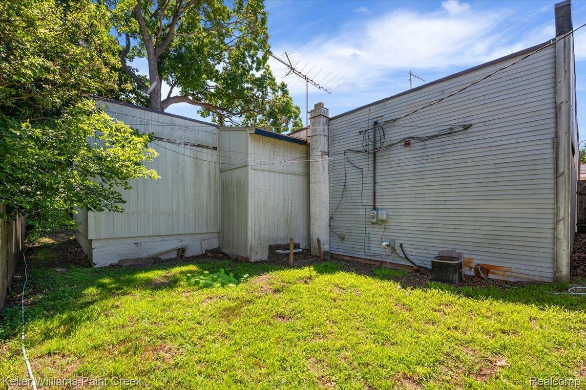2515 Union Lake Road Commerce Charter Township MI 48382