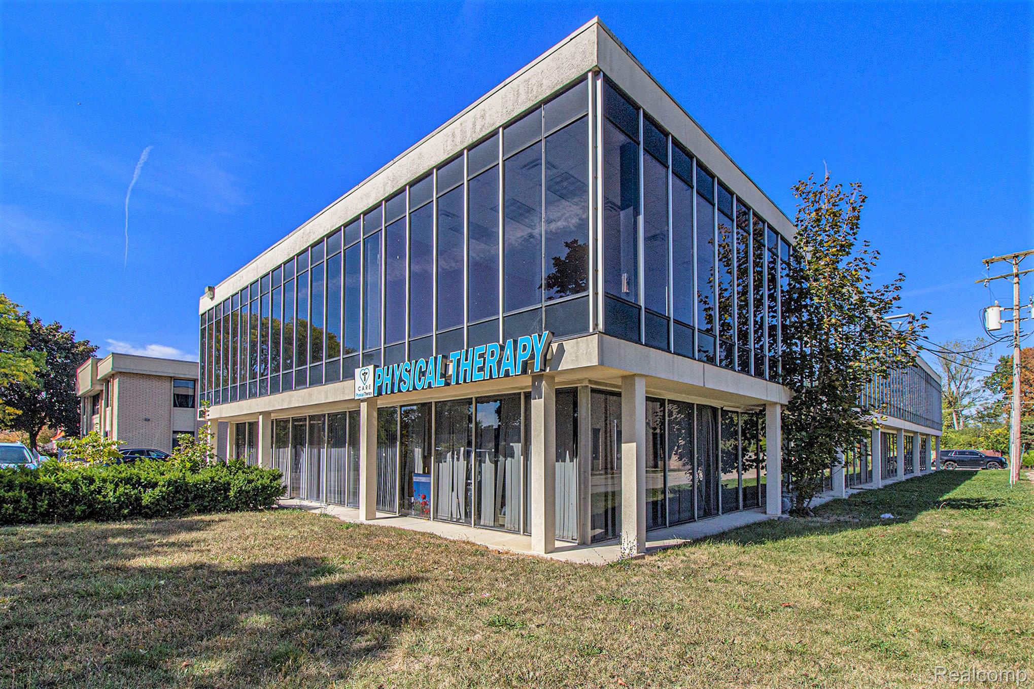 17220 W 12 Mile Road Southfield City MI 48076