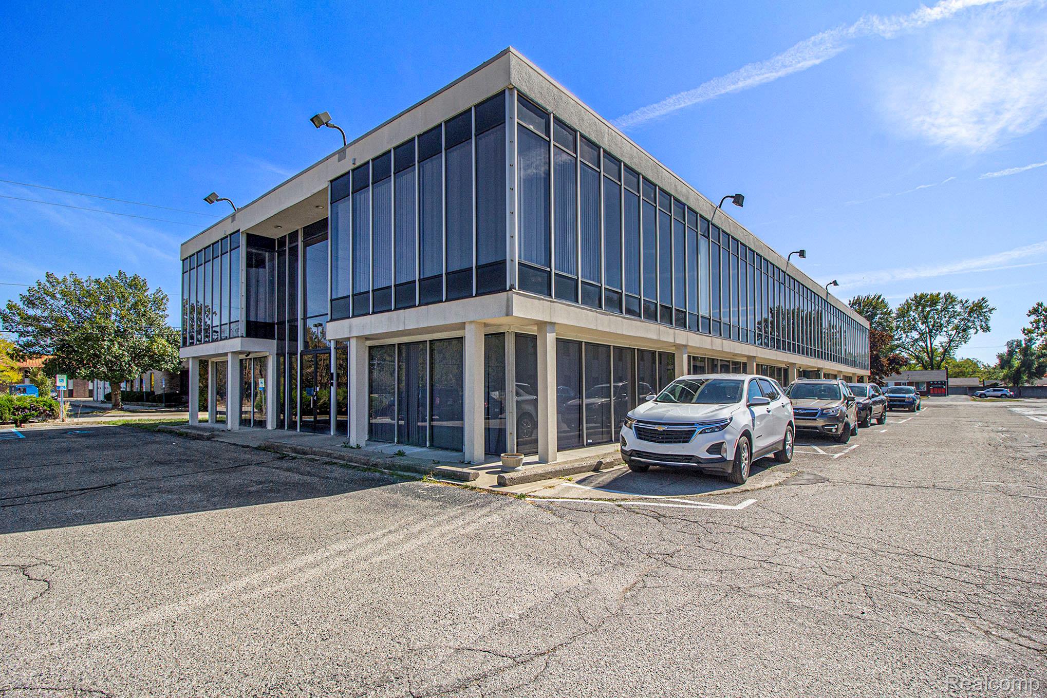 17220 W 12 Mile Road Southfield City MI 48076