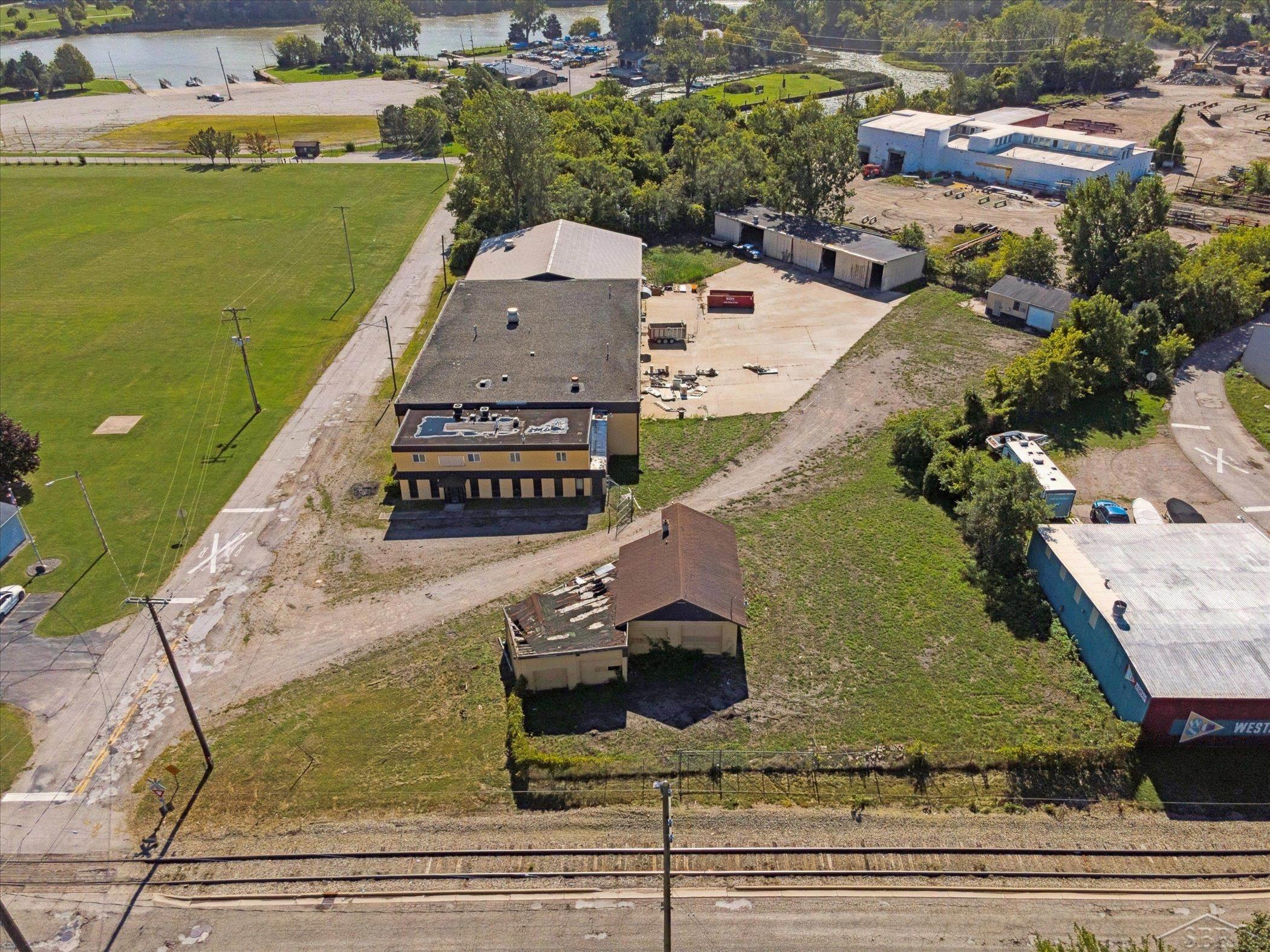 211 Lee Street Saginaw City MI 48602