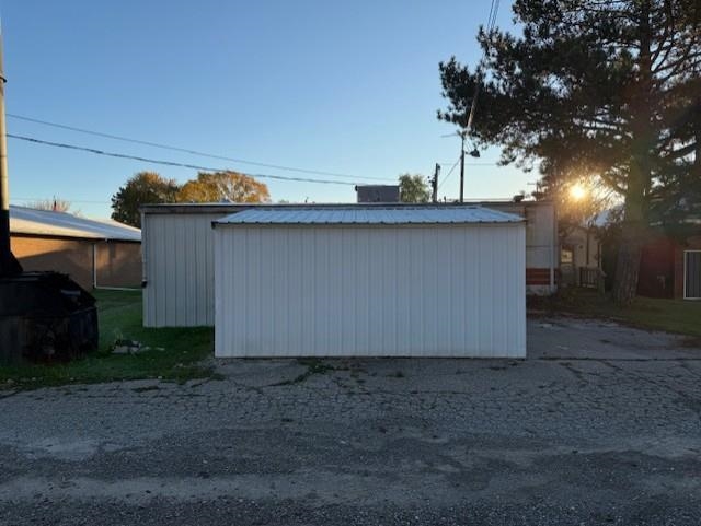 128 S Sterling Ashley Village MI 48806