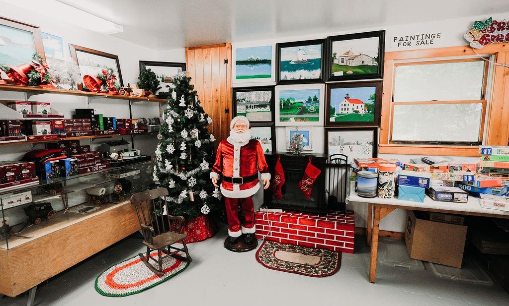11184 N Mill Street Leelanau Township MI 49670