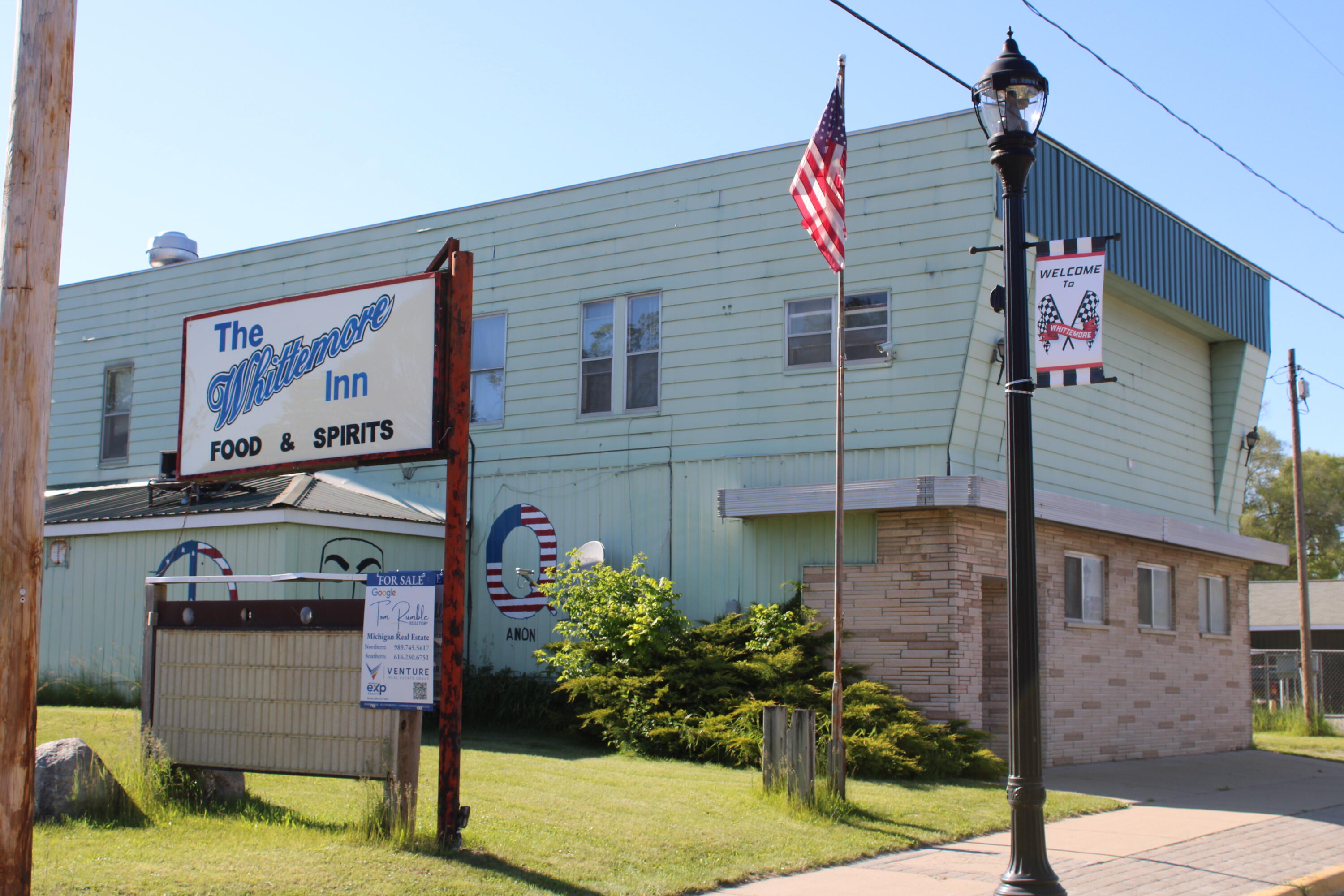 316 S Bullock Street Burleigh Township MI 48770