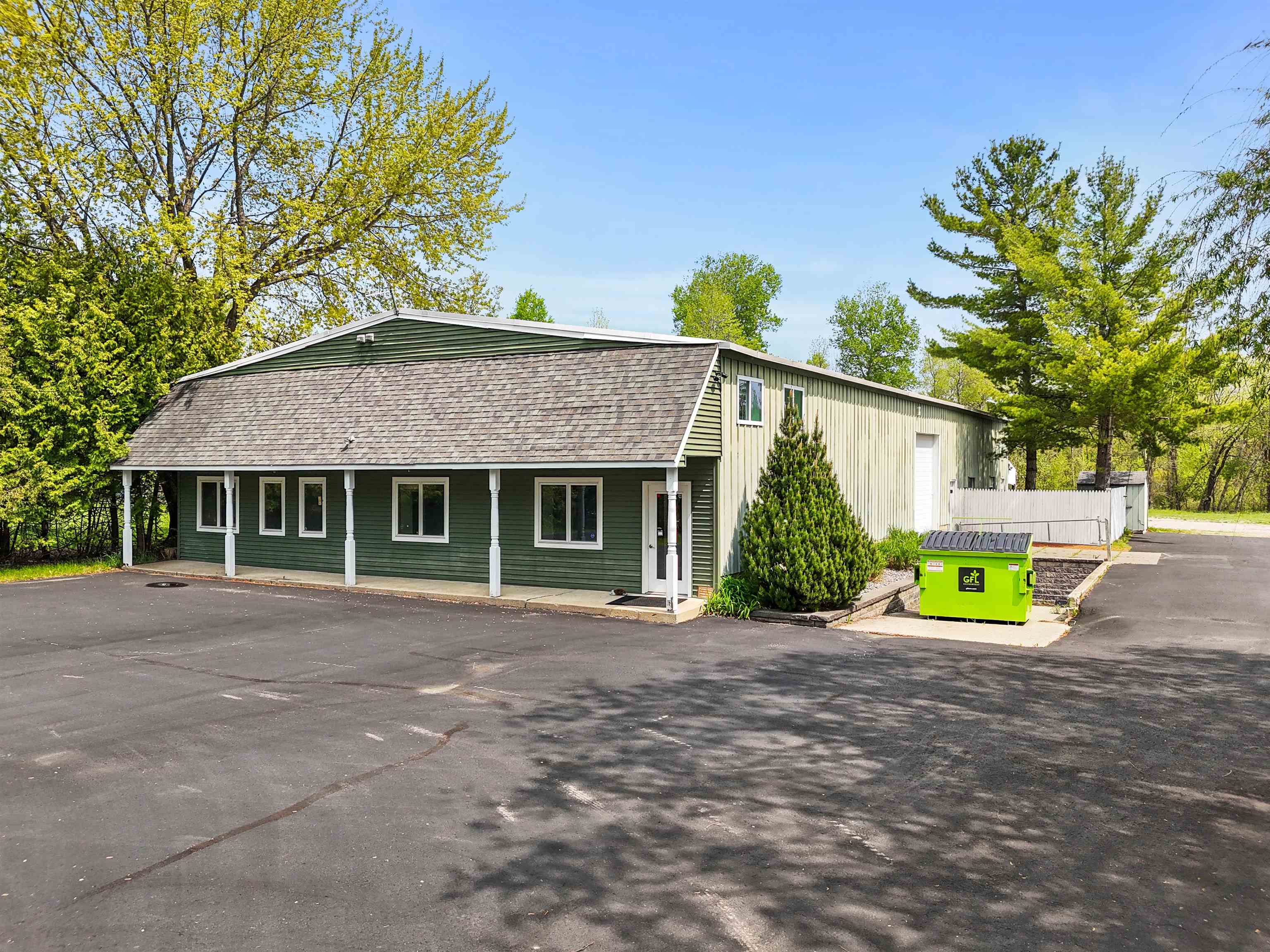 9435 E Cherry Bend Road Elmwood Charter Township MI 49684