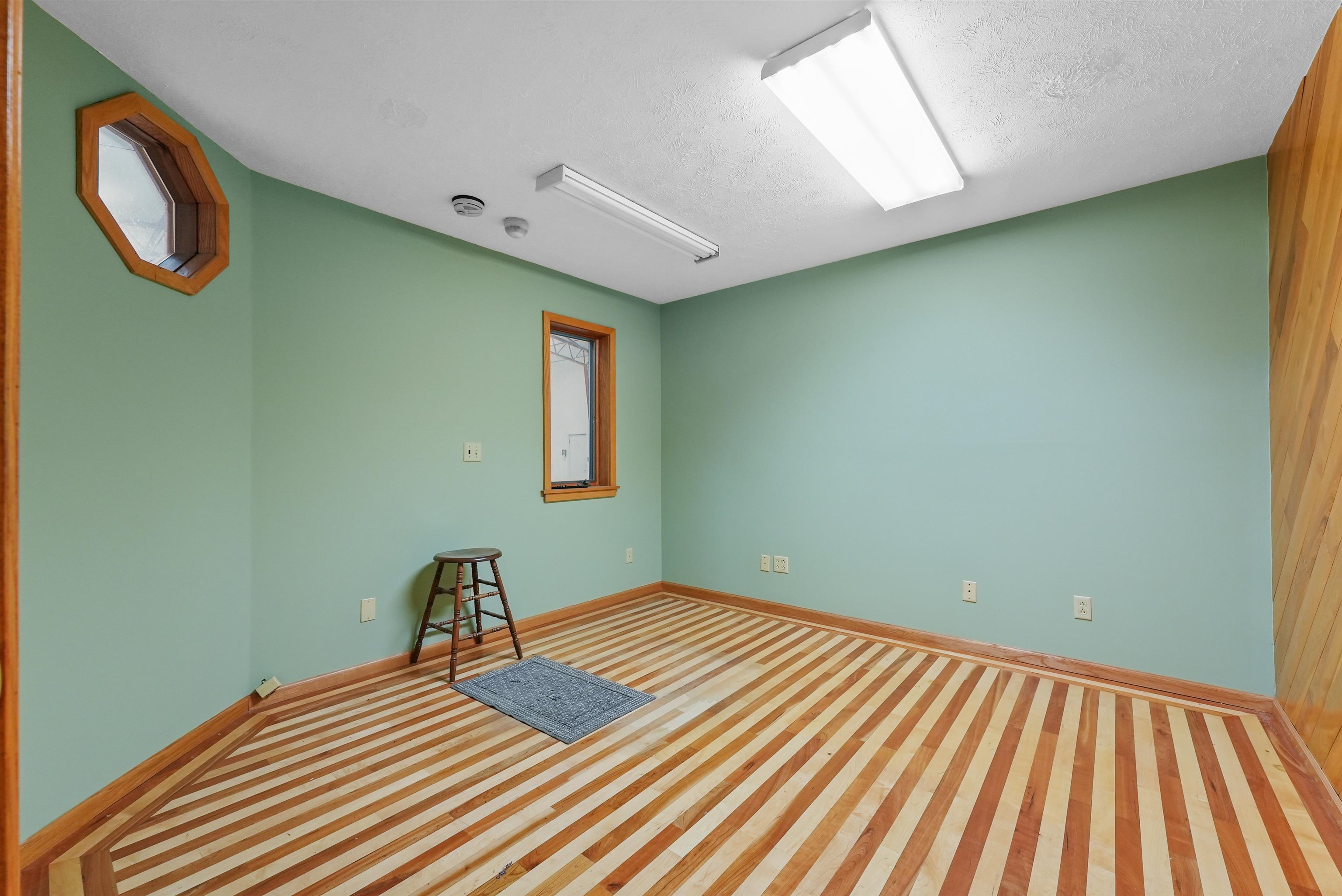 9435 E Cherry Bend Road Elmwood Charter Township MI 49684