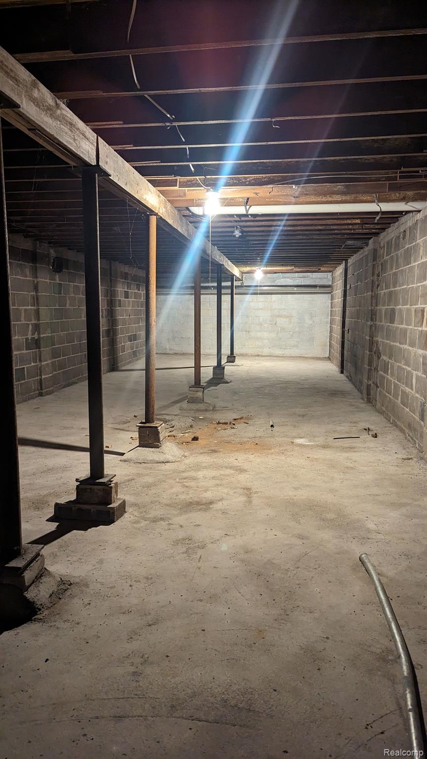 179 Edison Street Pontiac City MI 48342