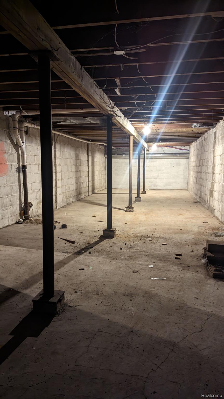 179 Edison Street Pontiac City MI 48342