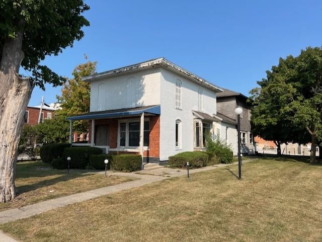 318 Woodworth Avenue Alma City MI 48801