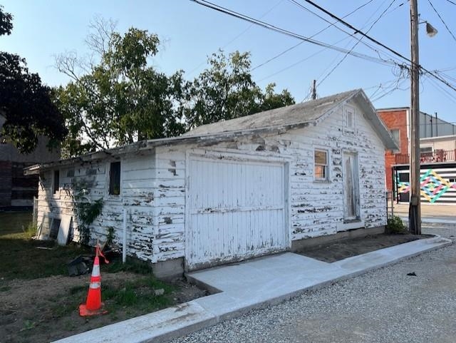 318 Woodworth Avenue Alma City MI 48801