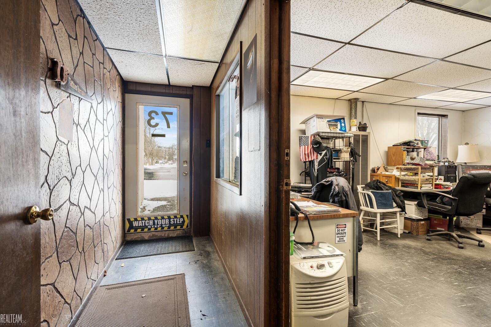 73 W Walton Boulevard Pontiac City MI 48340