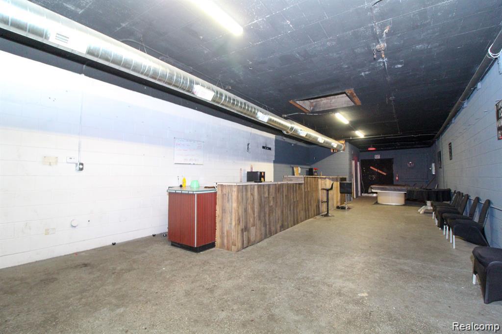 18907 Schoolcraft Detroit City MI 48223