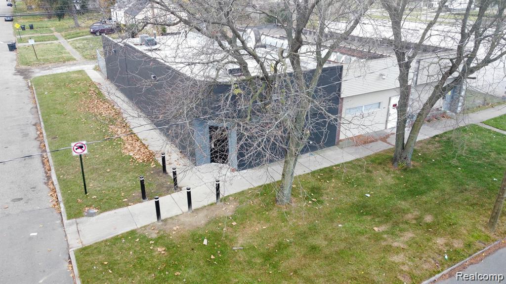 18907 Schoolcraft Detroit City MI 48223