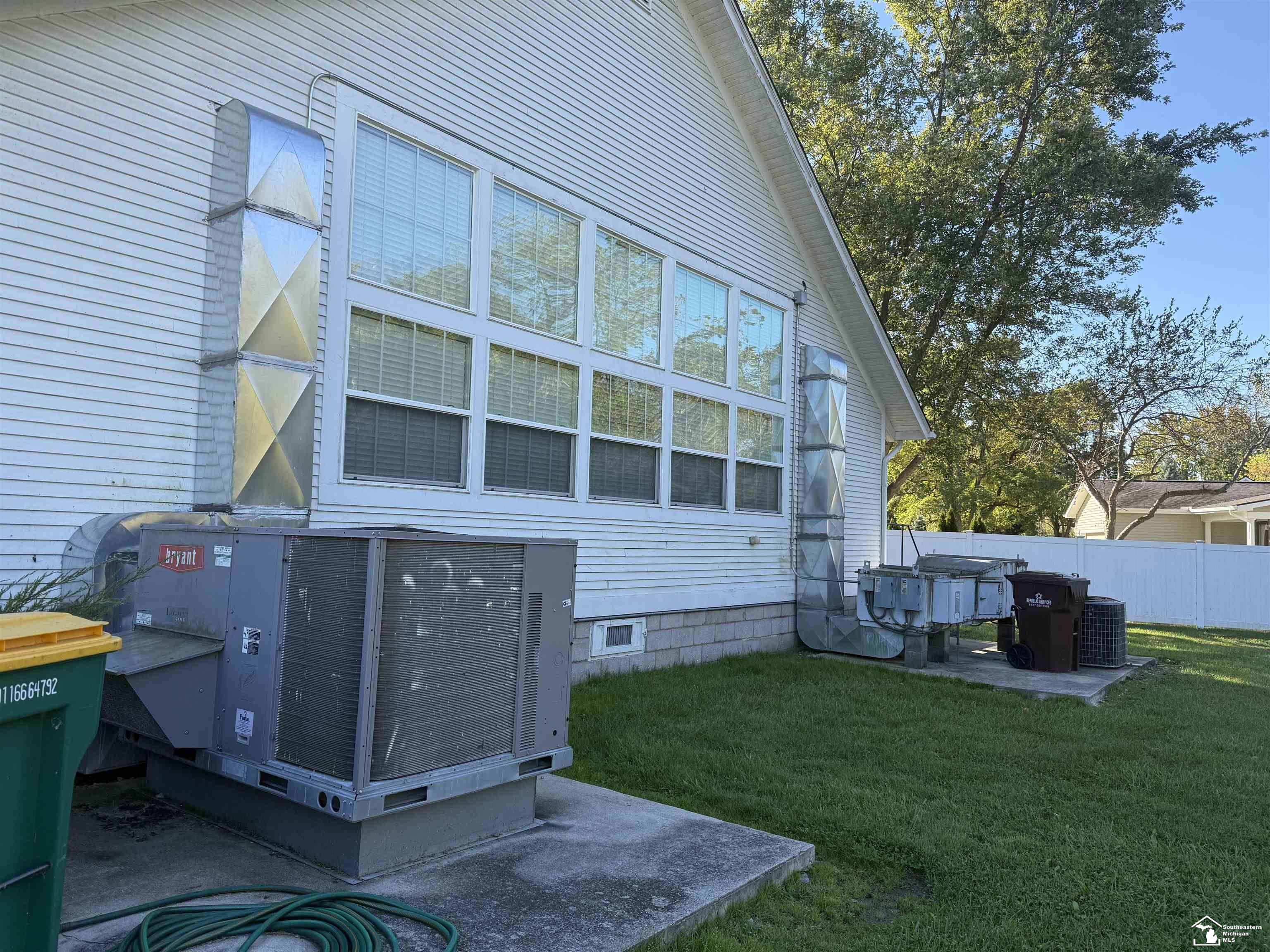 33518 W Jefferson Avenue Brownstown Charter Township MI 48173